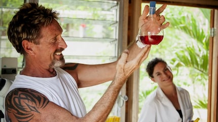 John McAfee gab an, in Belize nach neuen Medikamenten forschen zu wollen