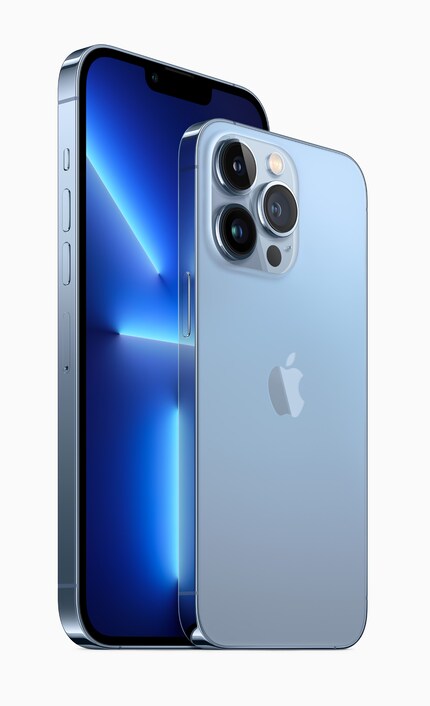 iPhone 13 Pro Max und iPhone 13 Pro im Größenvergleich.