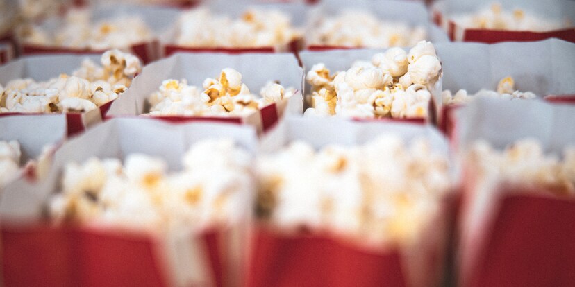 Warum eigentlich essen wir im Kino Popcorn?