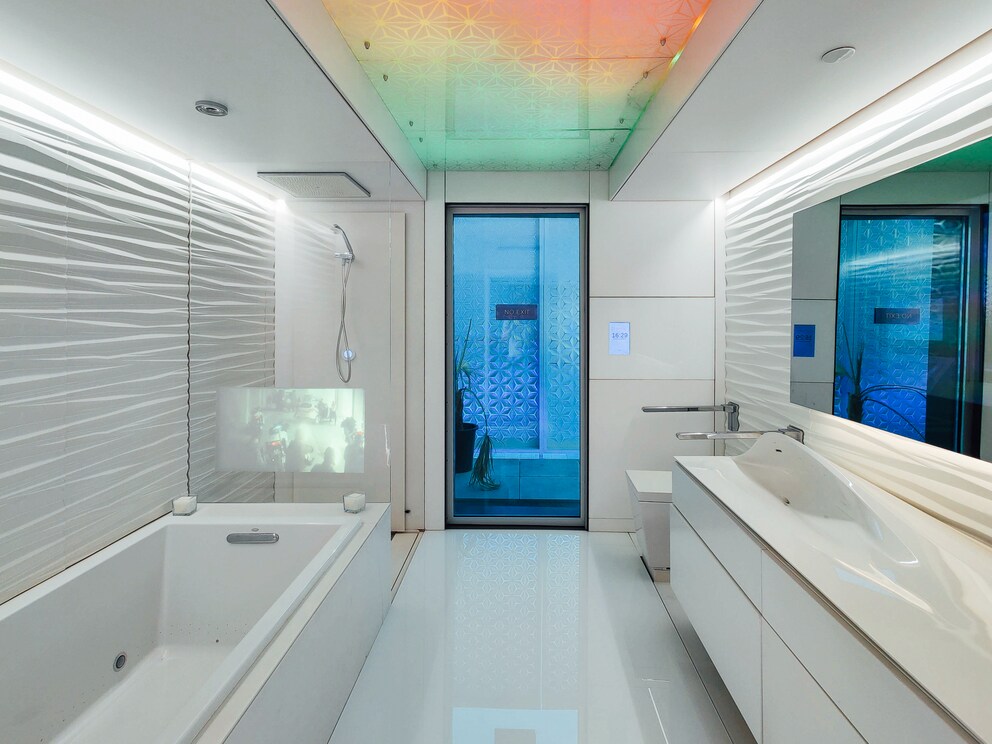 Das Badezimmer gefällt mir sehr gut. Ich mag die Anordnung der verschiedenen Elemente. Praktisch und Minimalistisch.