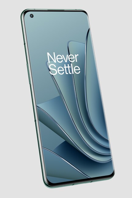 Das OnePlus 10 Pro hat ein 6,7 Zoll großes Display.