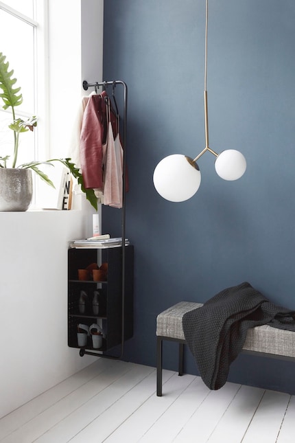 Jackets and other items can be neatly stowed in corners
