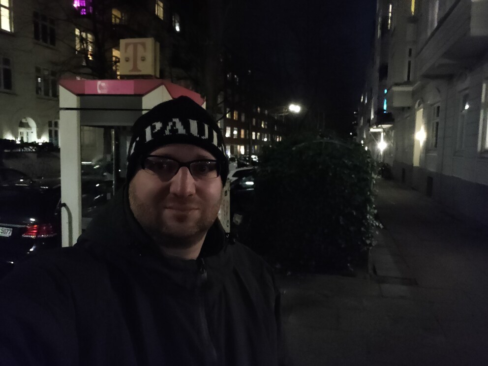 OnePlus Nord CE 5G: Selfie bei Nacht.