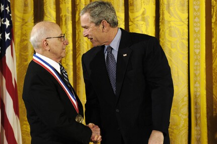 Baer receiving the National Medal of Technology from George Bush Jr.