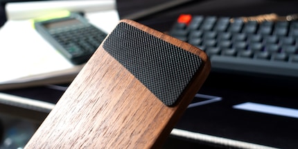 Rubber pads on the bottom prevent slipping around.