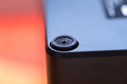 Thanks to its rubberised feet, the mini PC doesn’t slip even under full load.