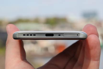 USB-C-Anschluss zum Aufladen.