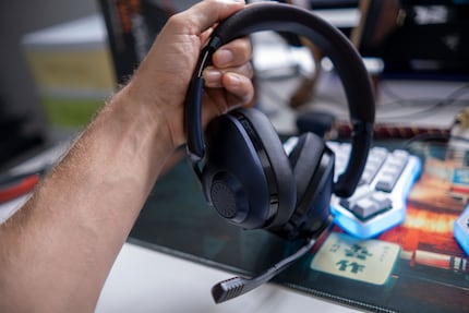 The headset radiates more business than gaming.