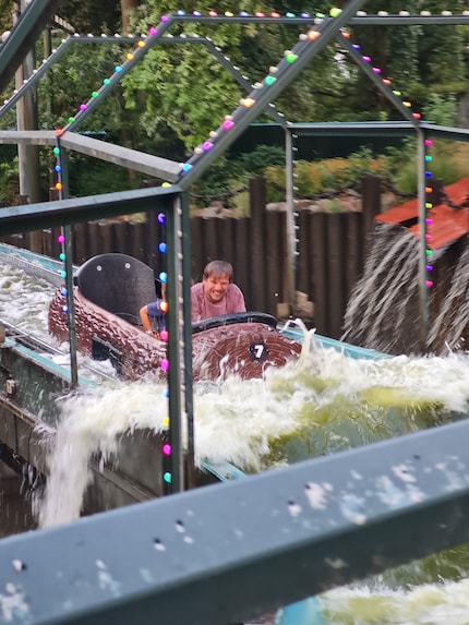 Eigentlich war der Ausflug in den Vergnügungspark den Kindern geschuldet.