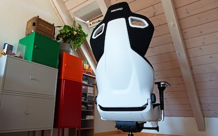 A large office can fit a correspondingly large chair. Or two. Whereas small chairs do make an office look bigger in itself. Recaro or Giroflex? Herman Miller?