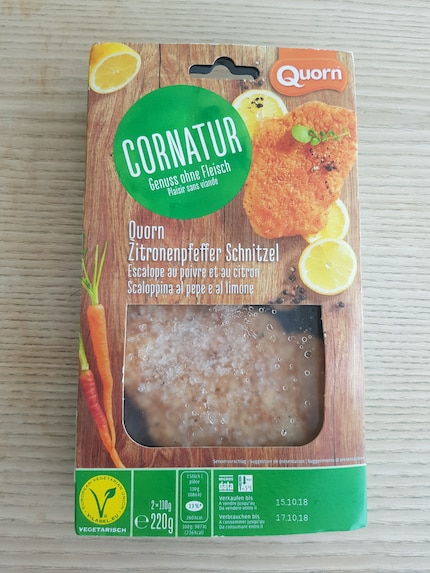 Und auch dieses vier Jahr alte Cornatur könnte man wahrscheinlich noch essen. Es landet aber trotzdem im Kübel.
