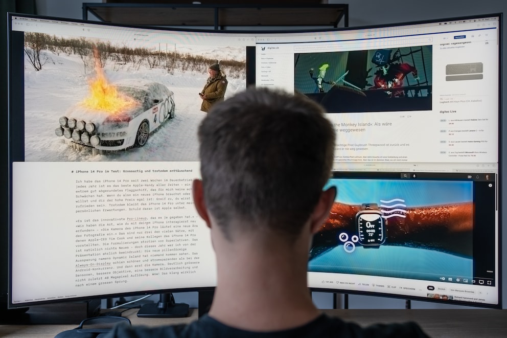 Though I have plenty of room to multitask on the Ark, I don’t want to feel surrounded by a display for my entire working day.
