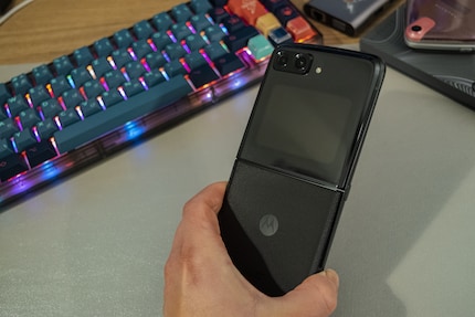The Motorola Razr 2022 has an elegant exterior and pleasantly non-slip edges, but I’d prefer it to be smaller.