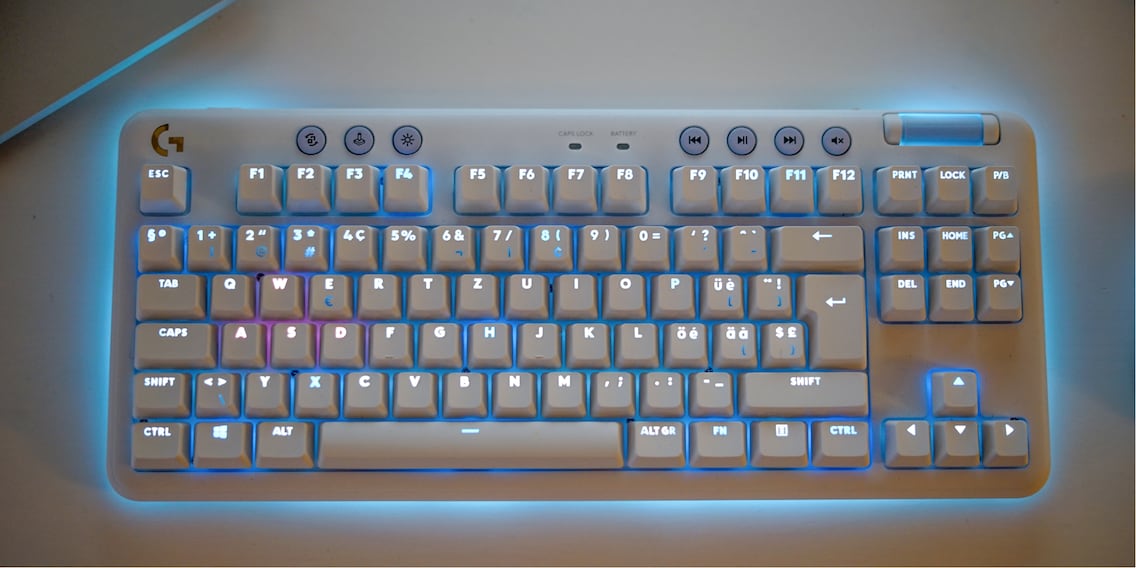 Logitech G715 im Test – starke Tastatur mit Stereotypen-Design