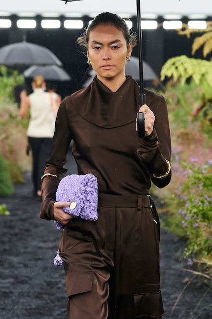 Jil Sander also remains simple but effective when it comes to bangles.