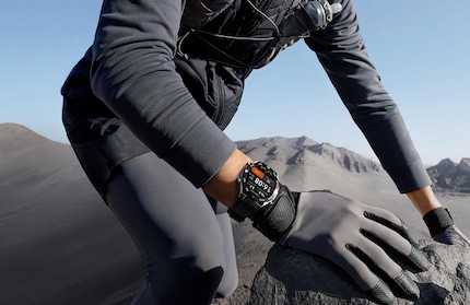 The Huawei Watch Ultimate should also be able to keep up when hiking.