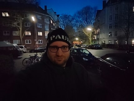 For selfies, it's better to look for a light source than rely on night mode.