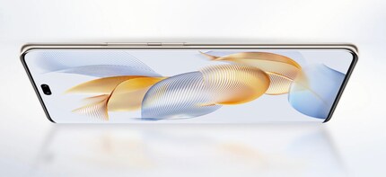 Die Selfiecam im Pro-Modell löst mit 50 Megapixeln aus – und hat einen Zusatzsensor zur Tiefenmessung.