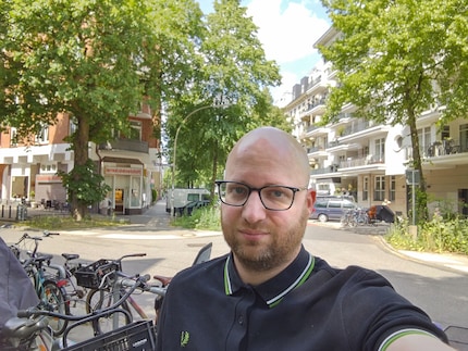 Ich gefalle mir auf dem Selfie, der Hintergrund überzeugt mich weniger.