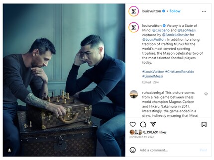 I wonder if these two can really play chess.