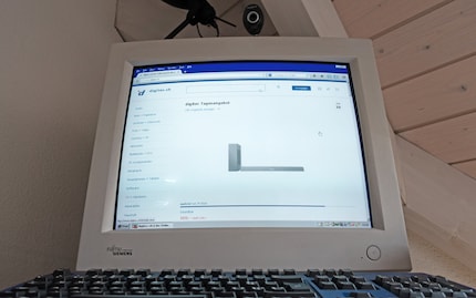Bei einer Auflösung von 1024 × 768 Pixel zeigt mir www.digitec.ch nur das Tagesangebot des Shops. Eine Soundbar, die sich nicht wirklich gut verkauft. Erst beim Scrollen sehe ich, dass es sich um eine mit dem klangvollen Namen Philips TAB8505/10 handelt.