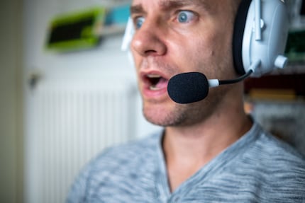 The Razer Blackshark V2 Pro is ideal for listening to music and playing video games. The sound quality helps smoke out your opponents.