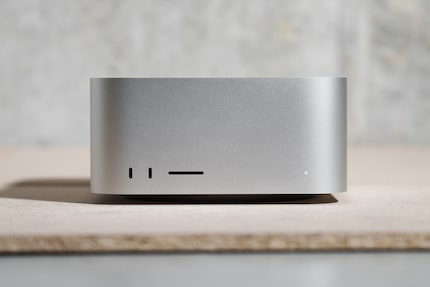 On the front, there are two Thunderbolt 4 ports and a card reader.