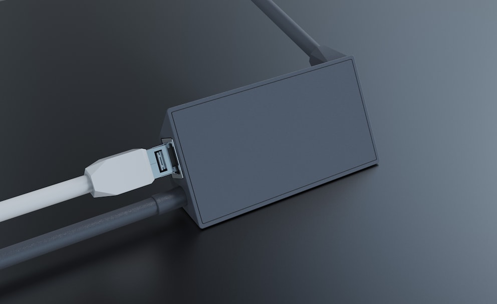 Starlink verfügt über keine Netzwerkanschlüsse. Für Abhilfe beziehungsweise einen Zusatzverkauf sorgt dieser Adapter, der einen Gigabit-Anschluss spendiert.
