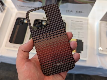 I like the patterns that are created when using carbon fibre.