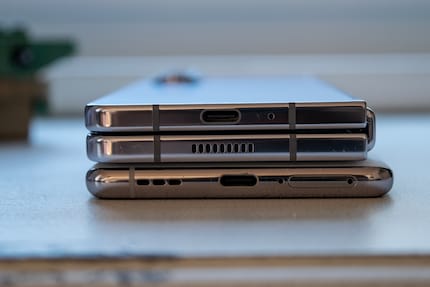 My Oppo Find X5 (below) compared with the Galaxy Z Fold5.