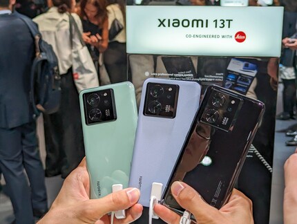 The three colour variants are identical for the 13T and 13T Pro.