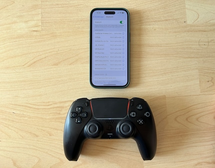 Externe Controller lohnen sich auf jeden Fall fürs Gamen – auch per Bluetooth kein Problem.