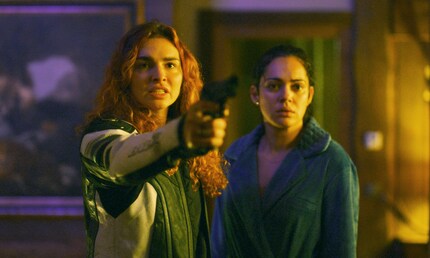 «Early Birds» nimmt sich kaum Pausen und steigt gerade anfangs direkt in die Action ein – so mag es Netflix.