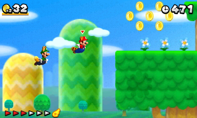 Mario fliegt als Waschbär zur nächsten Plattform.
