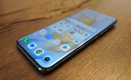 A drawback of the gorgeous screen? It’s quite power hungry.