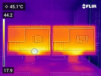 This thermal image of the predecessor iMacs reveals the way the base model (left) is worse at dissipating heat than an expensive configuration. The M4 upgrade doesn’t change this.