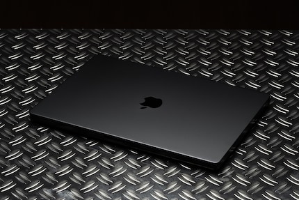 The new MacBook Pro is darker and more expensive, due to its high-performance chip, but is it really better?