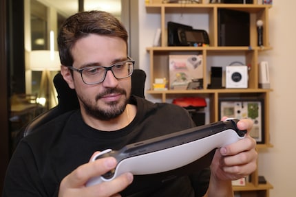 The console’s a perfect fit for my hands.