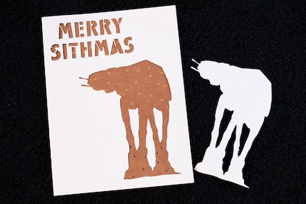 So sieht die fertige AT-AT-Weihnachtskarte aus.