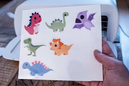 So sieht das fertige Stickerpapier aus.