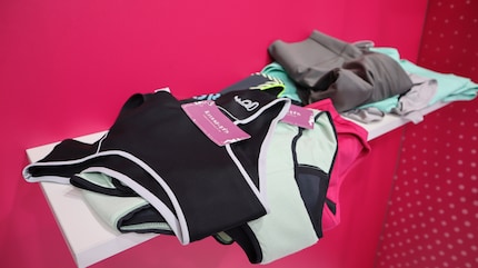 Sports underwear with an absorbent function for women.