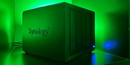 The NAS sits in the «server room» gathering dust – but it does its job without complaint.