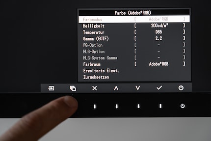 A sophisticated menu, responsive operation. Why can’t all monitors do this?