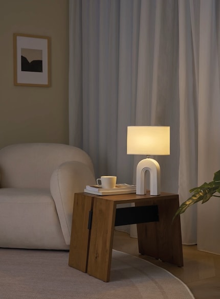 Like a scale, the base of the Glow of Purity lamp keeps things in balance.