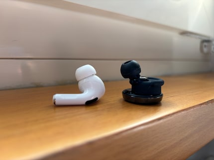 The PerL Pro are quite large and heavy, for example in comparison with Apple's Airpods Pro.