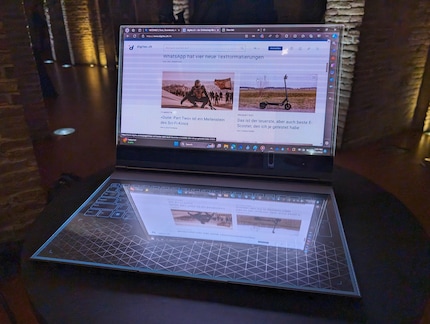 The display looks better in real life than in the picture