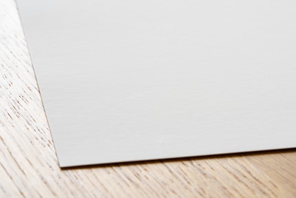 The thinnest matt paper in this test comes from Canon – Photo Paper Pro Premium Matte.