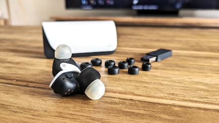 The black rubber attachments they come with are too soft for me so I don’t use them. Fortunately, I have a small collection to plunder for suitable replacements.