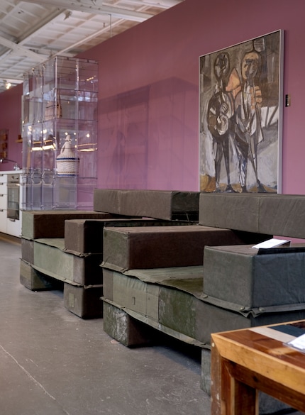 The cover of the Beam Armchair is made from particularly hard-wearing material waste.