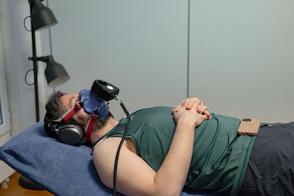 Breathing regularly for 30 minutes for the metabolic analysis. Sounds easier than it is...